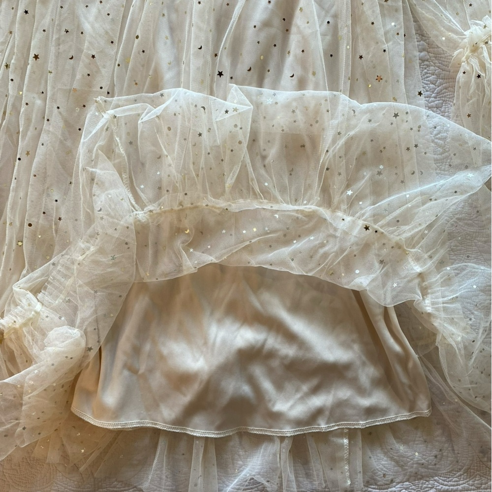 Stunning Whimsical Cream Gold Star Sheer Lined Long Sleeves Dress New Condition! - Picture 6 of 14